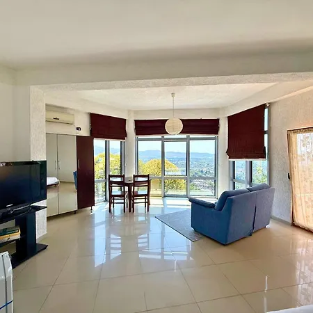 Hotel Horizont 库乔韦